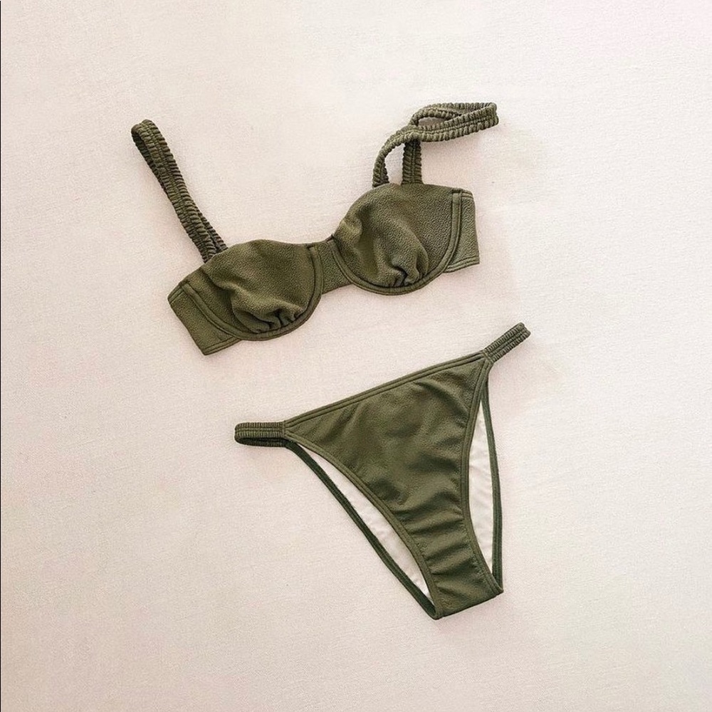 Peony Swimwear Pear Bikini